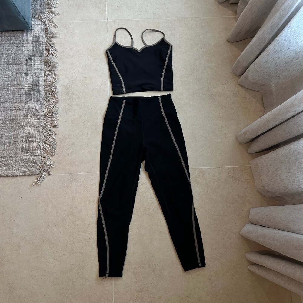 Abercrombie & Fitch Black Sports Bra and Leggings Set with Gray Contrast